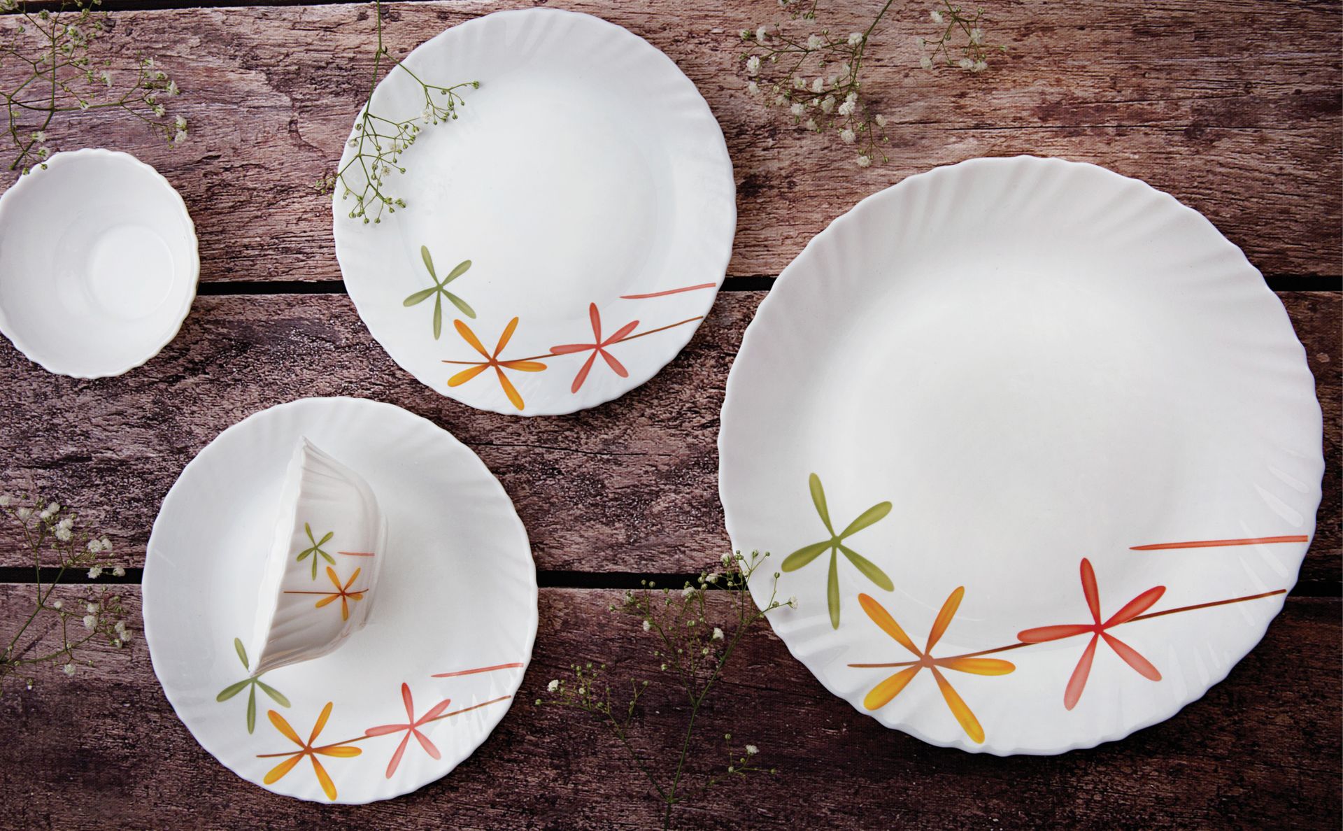 La Opala Novo Collection Opal Glass Crockery | for Family of 4 | Dinner Set 10 pcs Lush Greens | Plates & Bowls for Dining | Microwave Safe | 100% Vegetarian | Extra Strong | Light & White