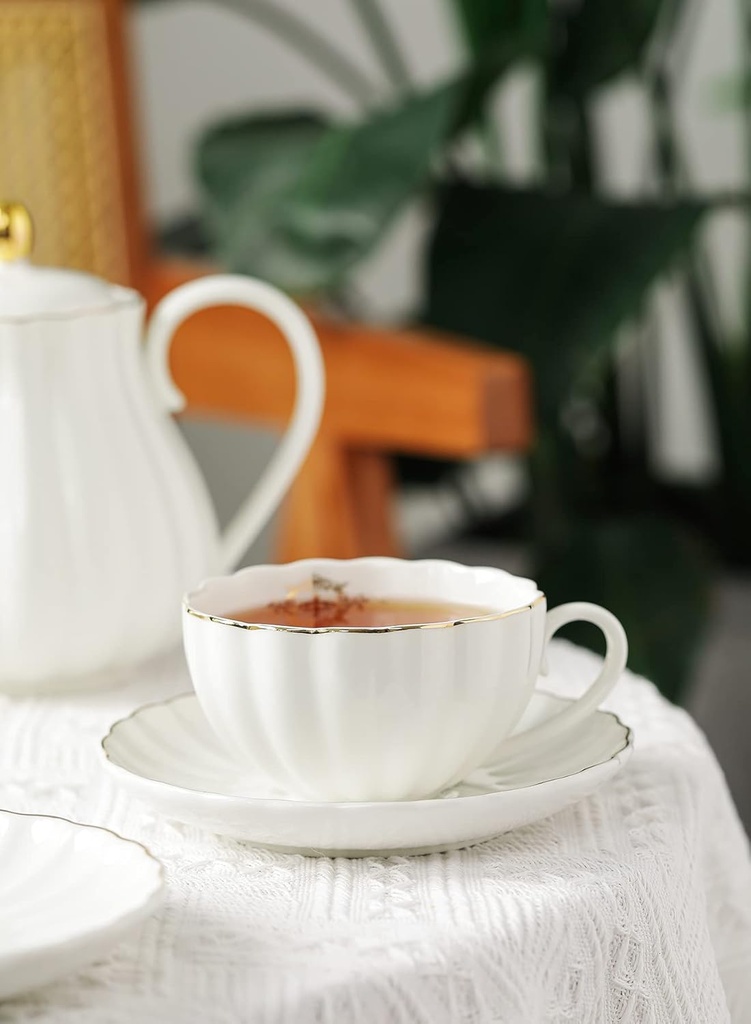 amazingware-royal-tea-cups-and-saucers-w-3.jpg