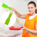10-reusable-plastic-putty-knives-are-fle-6.jpg