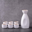 japanese-sake-set-traditional-black-sake-2.jpg