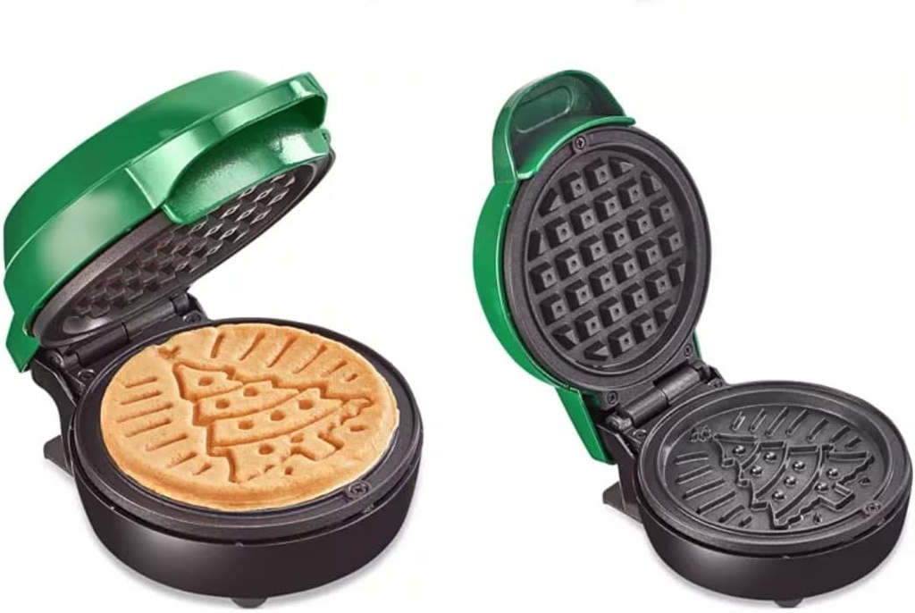 mini-waffle-maker-christmas-tree-2.jpg