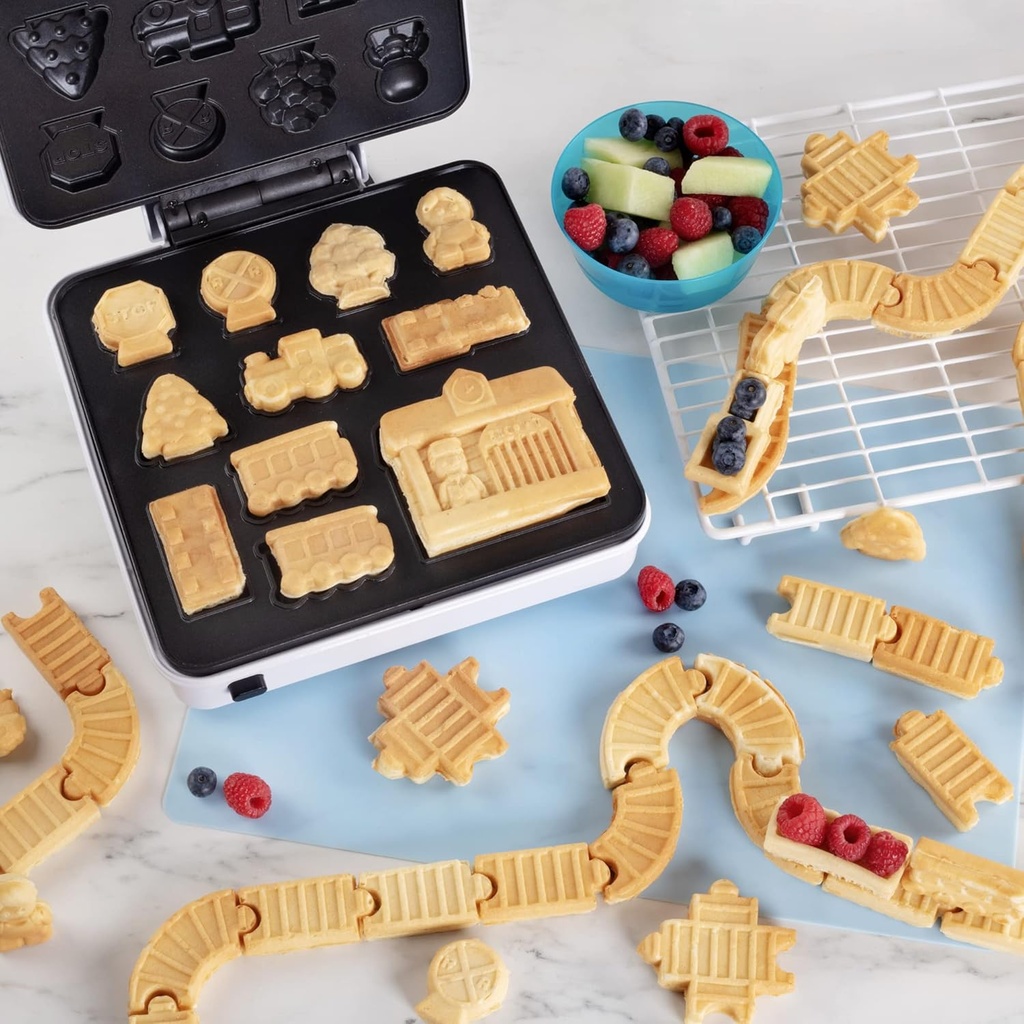 train-set-waffle-maker-build-track-cargo-4.jpg