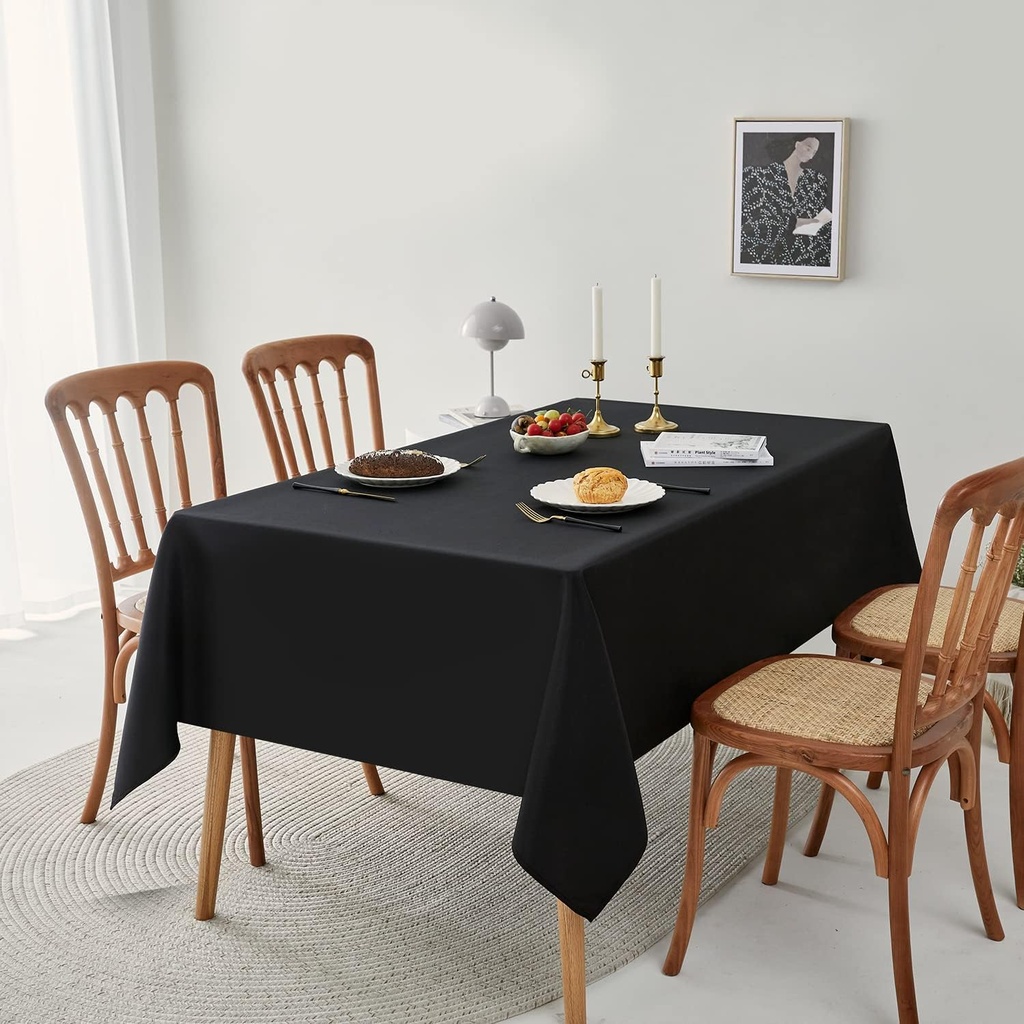 romanstile-rectangle-tablecloth---waterp-2.jpg