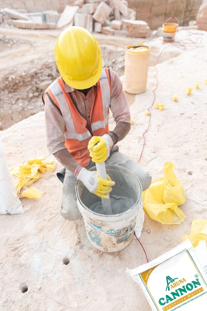 chemical-expansive-mortar-demolition-gro-4.jpg