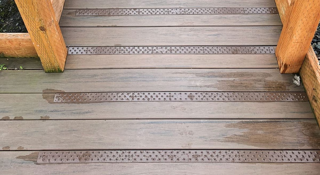 handitreads-non-slip-ramp-deck-treads-ch-6.jpg