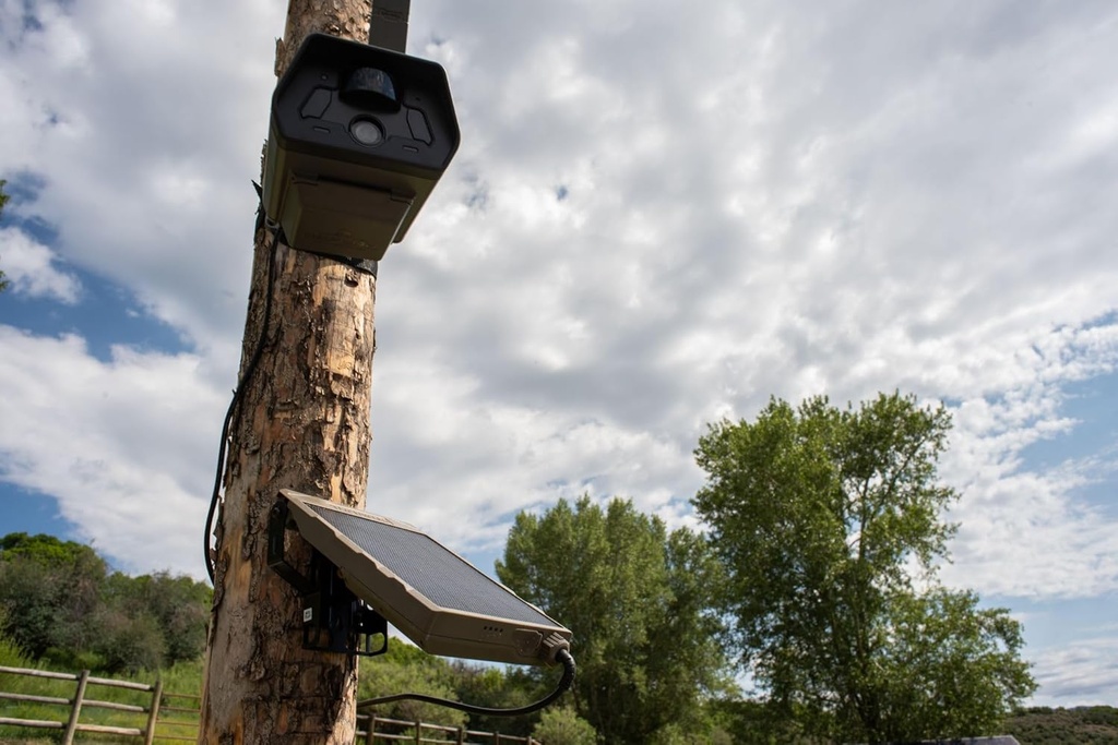 tactacam-defend-solar-panel-for-cellular-3.jpg