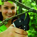 fiskars-powerstep-pruner-anvil-p83-cutti-5.jpg